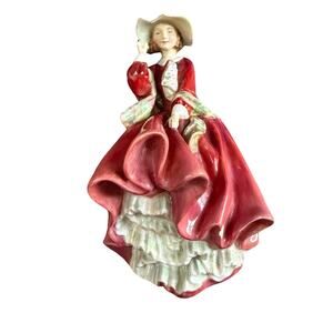 Royal Doulton "TOP O' THE HILL" Figurine HN 1834